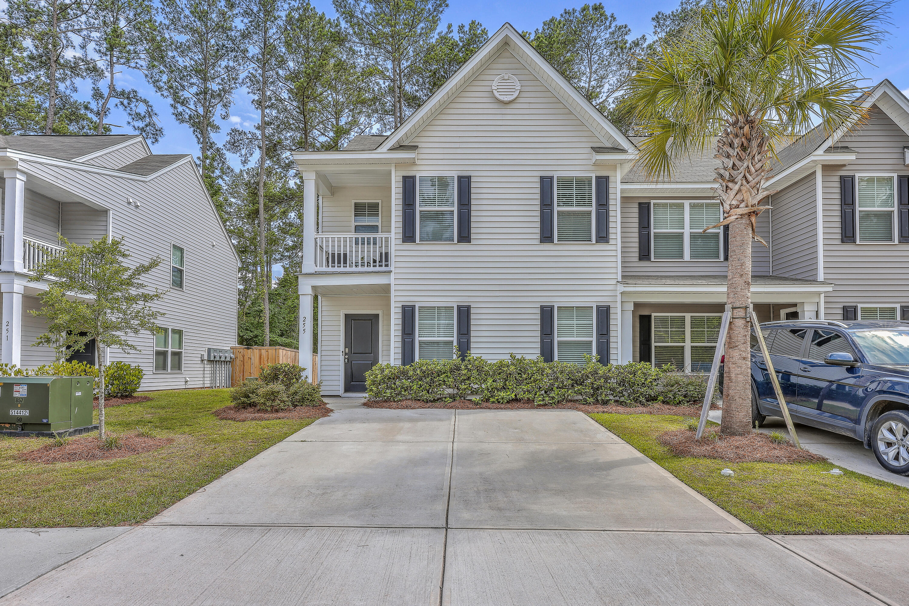 View Summerville, SC 29485 townhome