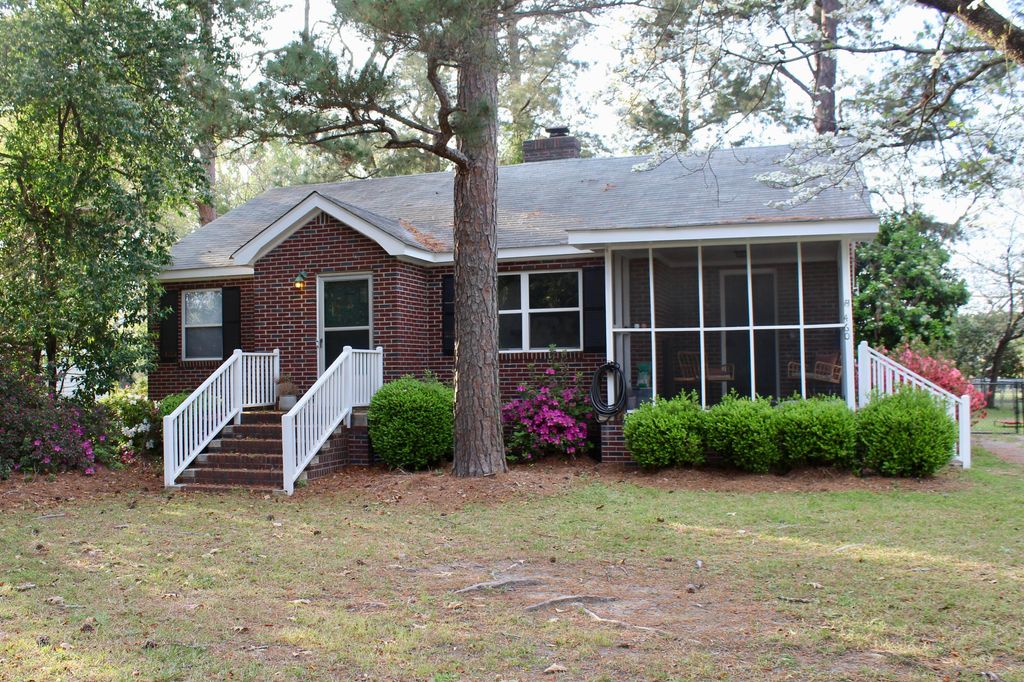 Photo of 460 Hampton Street, Elloree, SC 29047 (MLS # 26008143)
