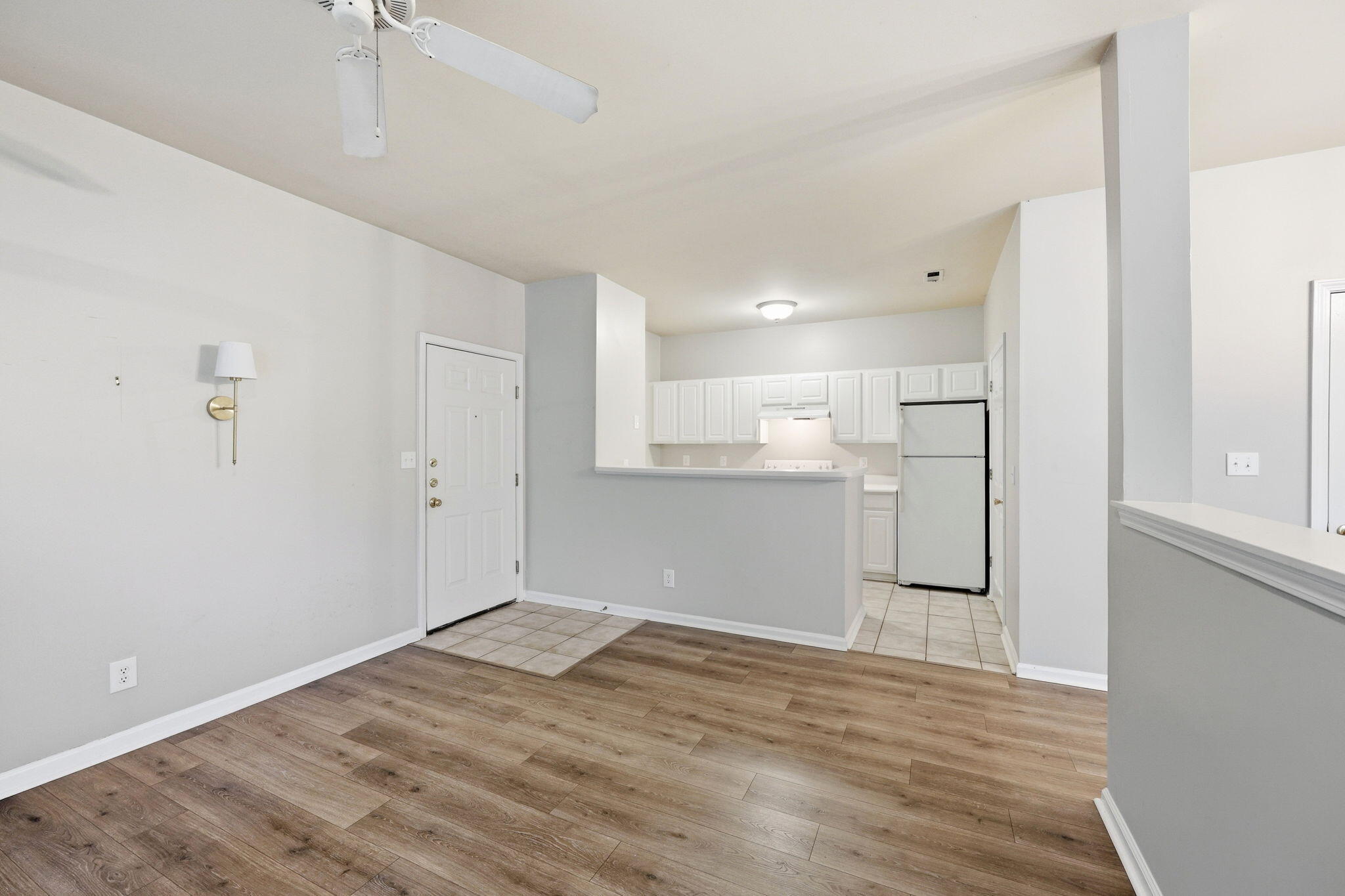 1600 Long Grove Drive 1422