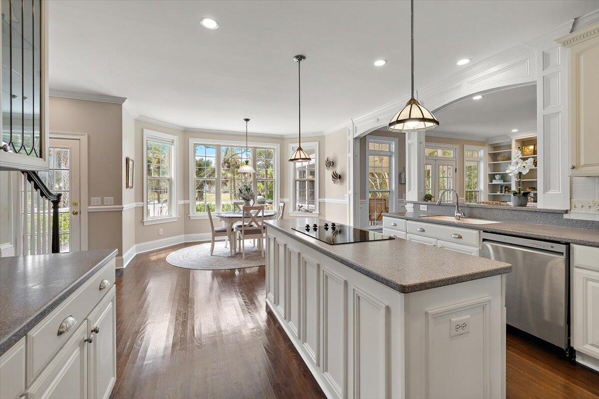 2348 Darts Cove Way