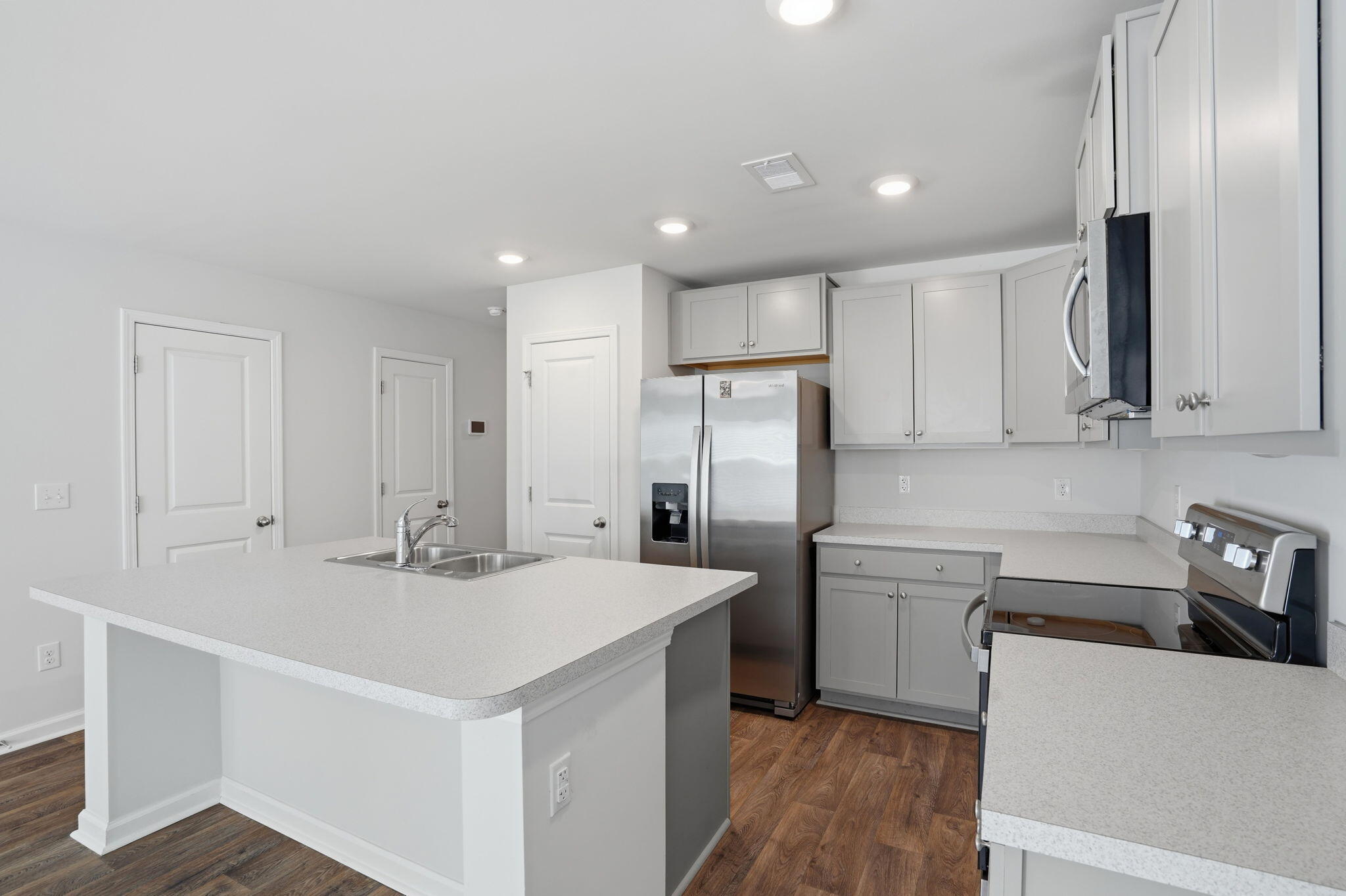 4692 Palm View Circle