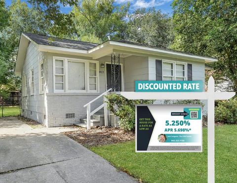 A home in North Charleston