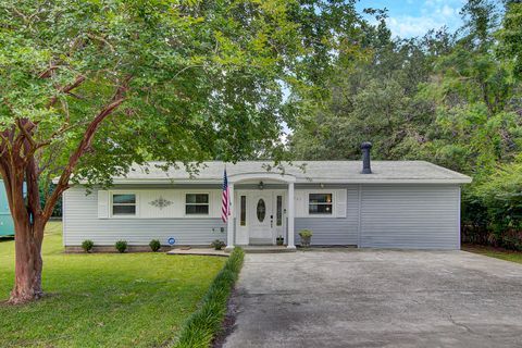 Photo of 1107 Hawthorne Road, Hanahan, SC 29410 (MLS # 26011949)