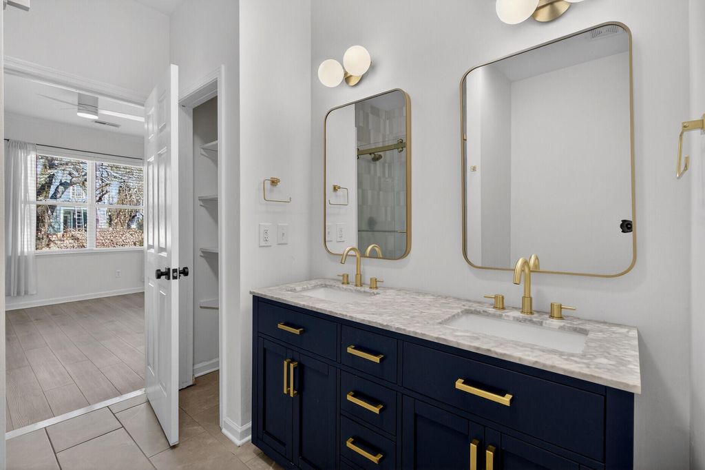 Photo of 46 Poplar Street, Charleston, SC 29403 (MLS # 26004769)