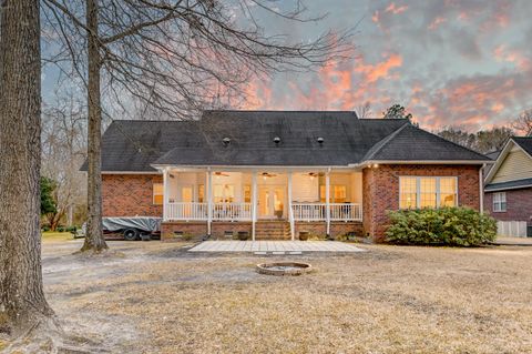 A home in Moncks Corner