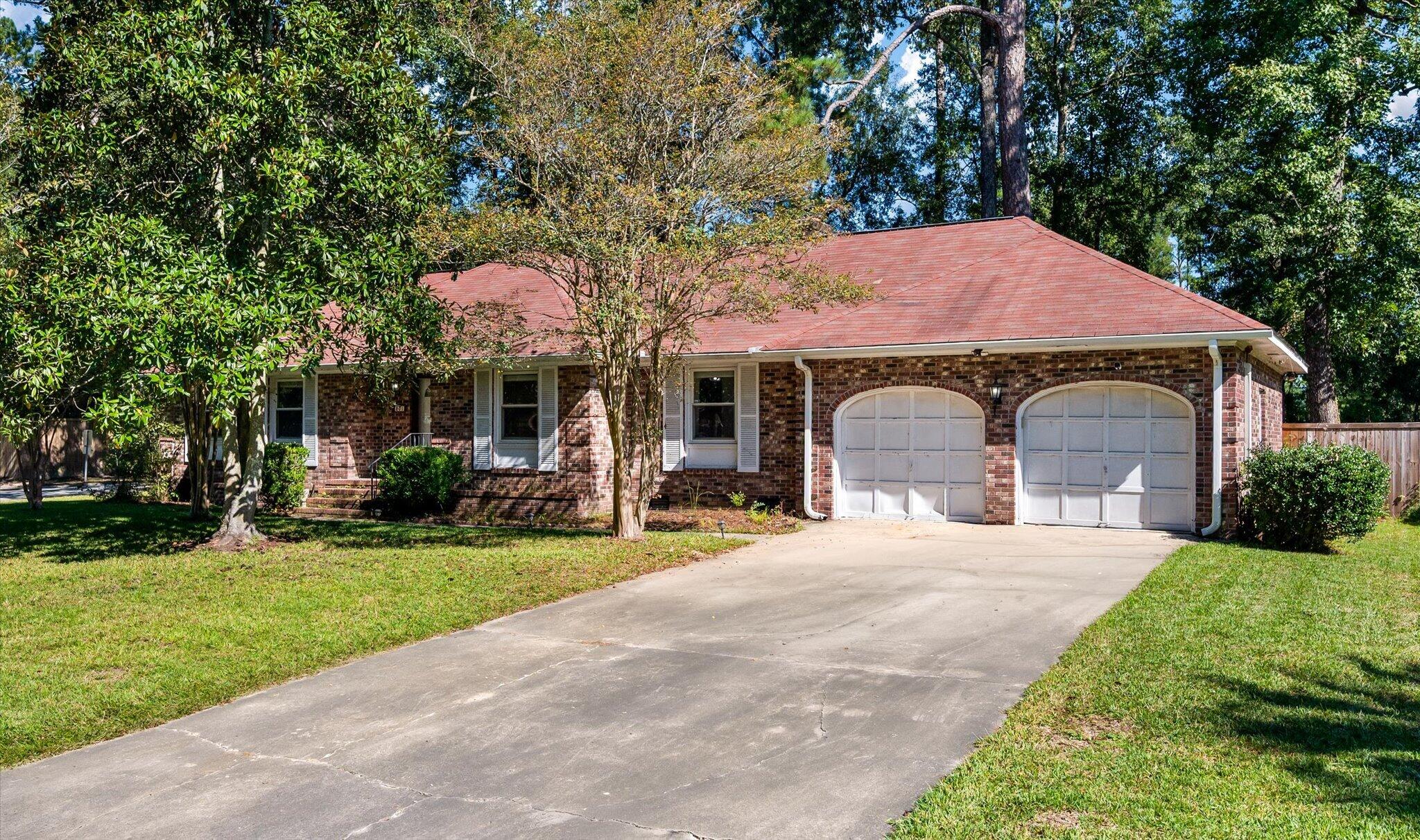 201 Stratford Drive