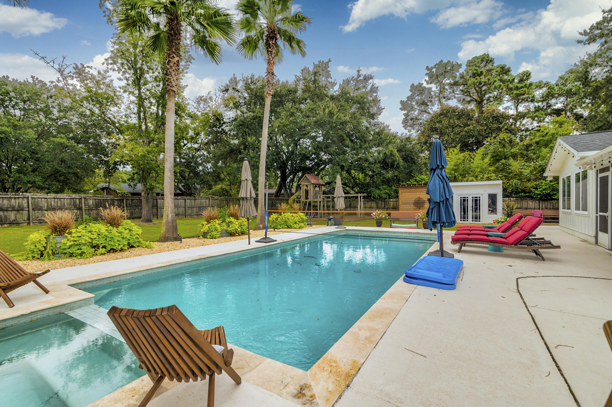 902 Mikell Drive