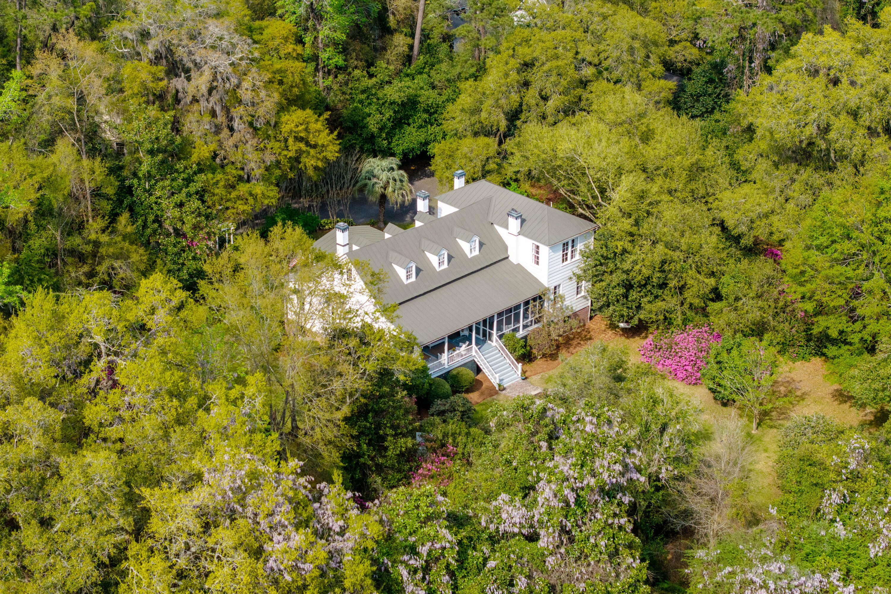517 W Carolina Avenue