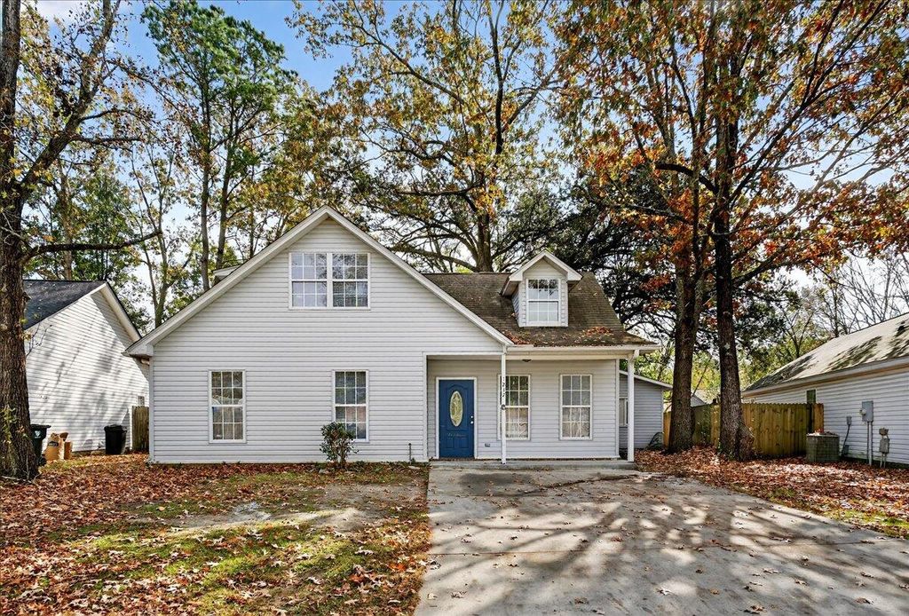 Photo of 1217 Jeanna Street, Summerville, SC 29486 (MLS # 25032528)