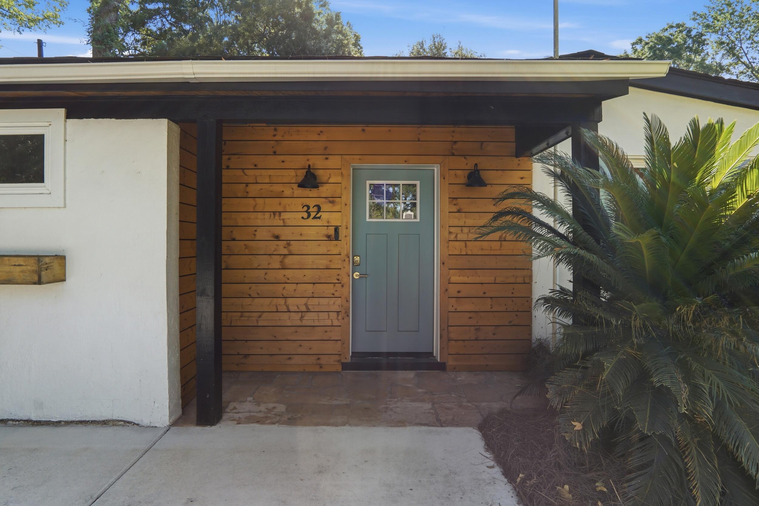 32 Briarcliff Drive