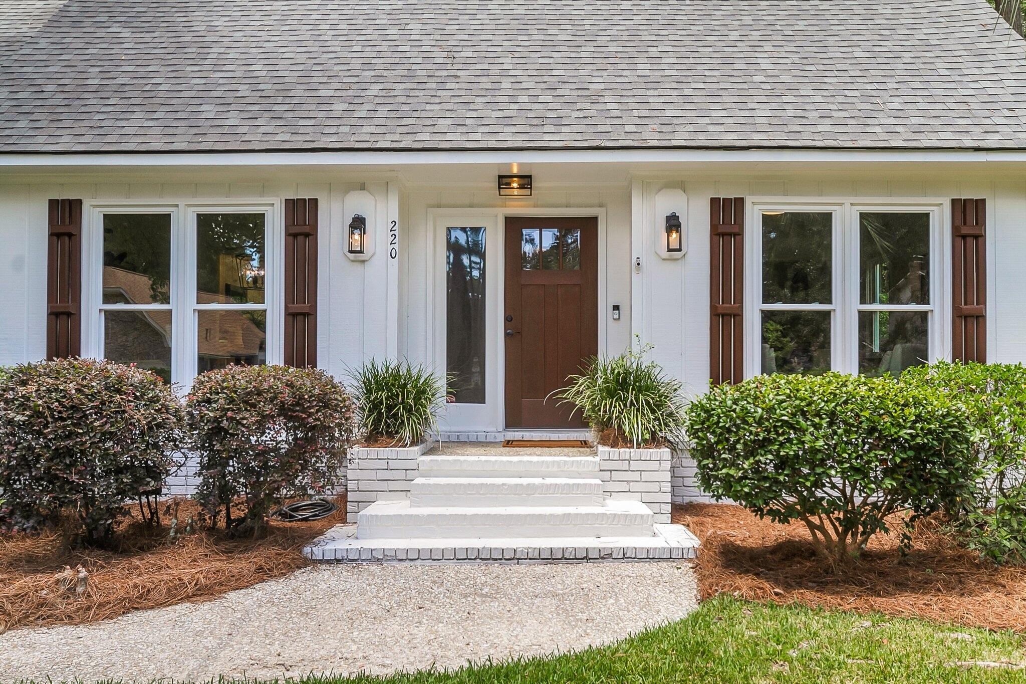 220 Runnymede Lane