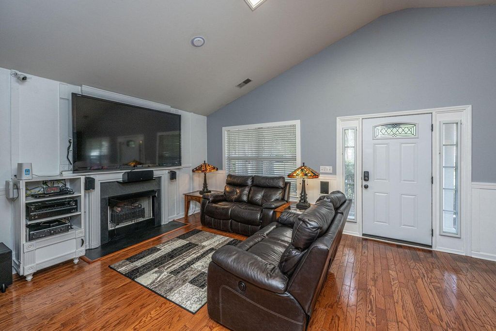 Photo of 9020 Greenbriar Drive, Summerville, SC 29485 (MLS # 26002220)