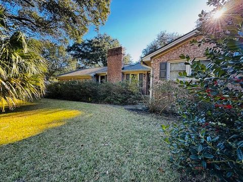 A home in Isle of Palms