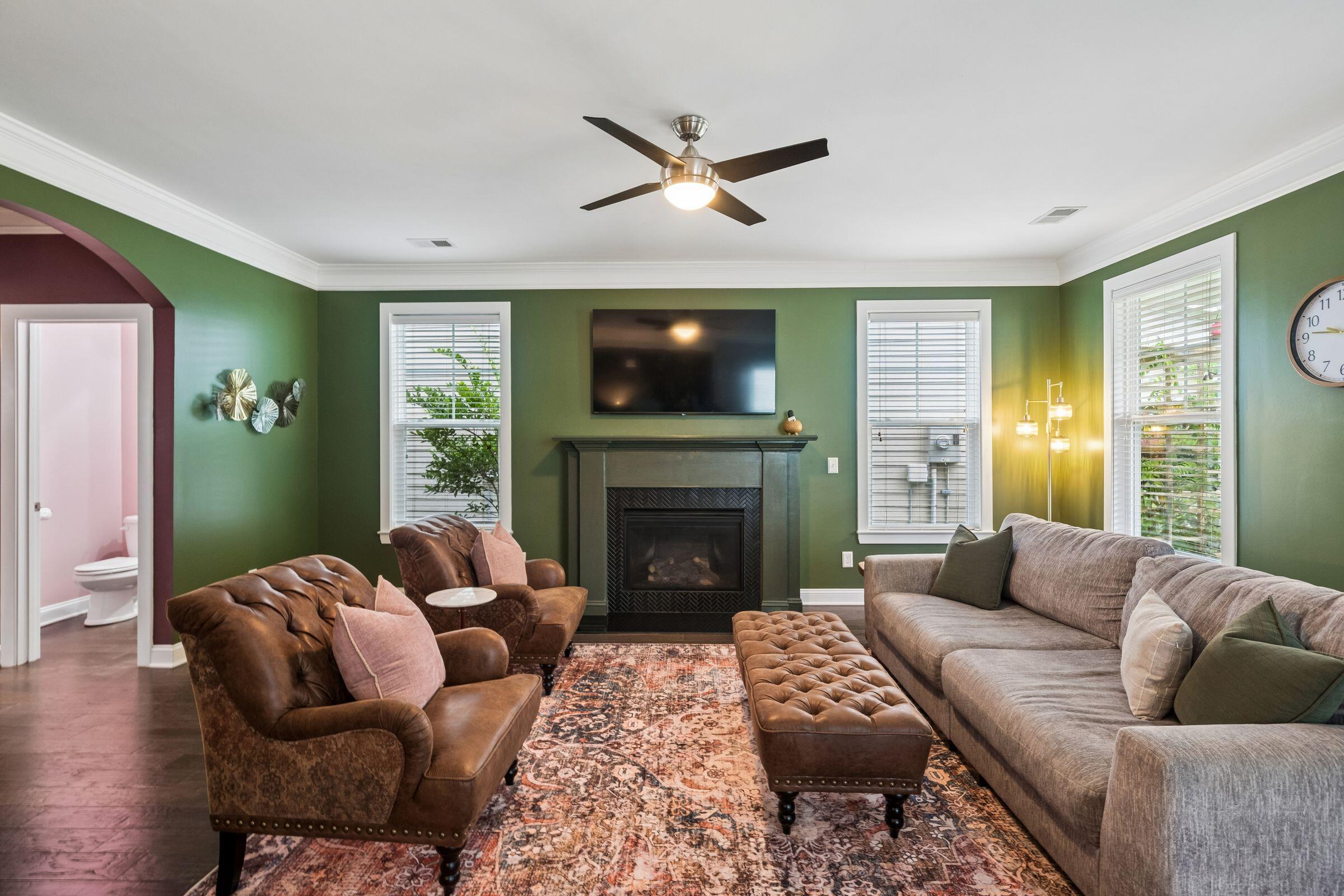 112 Turner Field Way