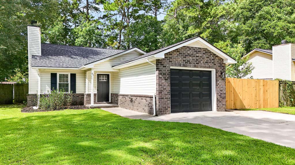 Photo of 83 Four Iron Court, Summerville, SC 29483 (MLS # 26022898)