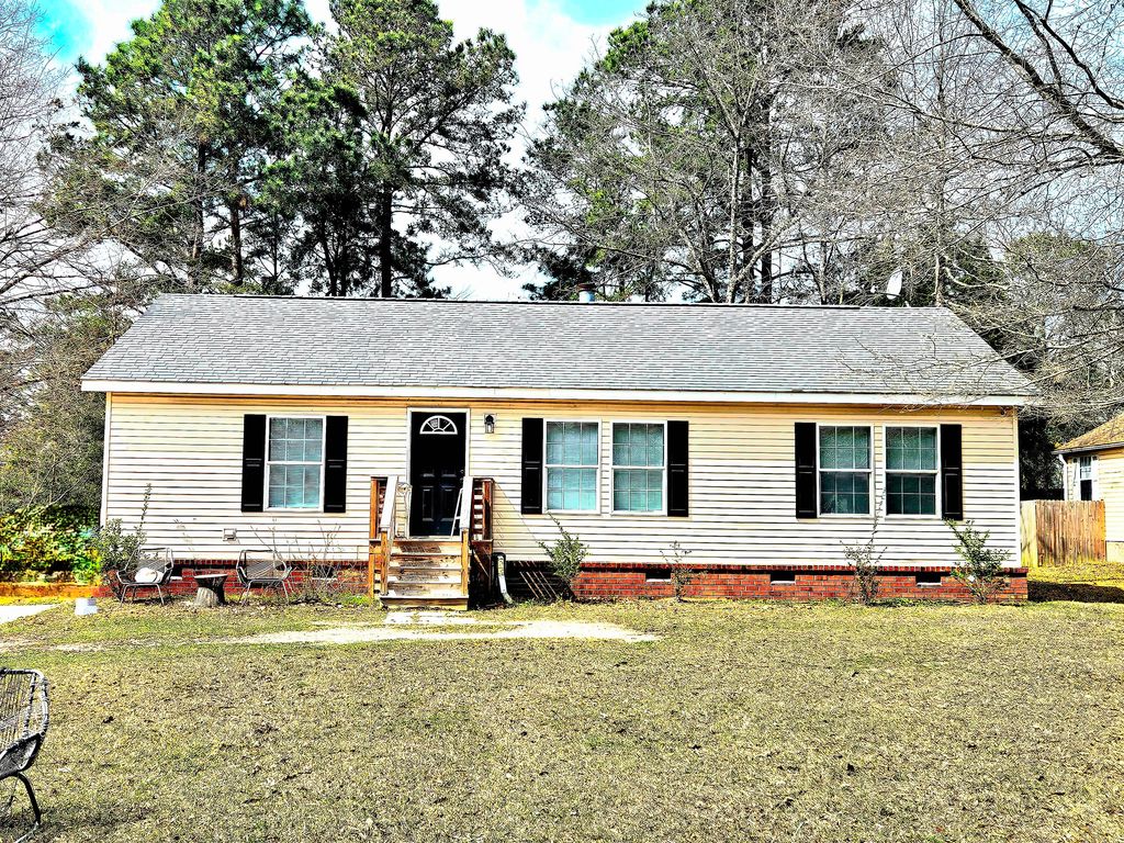 Photo of 155 Grapevine Road, Summerville, SC 29483 (MLS # 26006603)