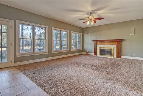 A home in North Charleston