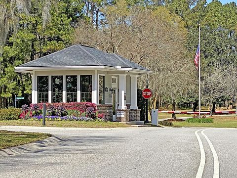 A home in North Charleston