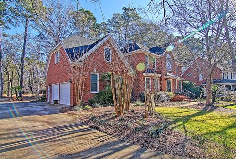 A home in North Charleston