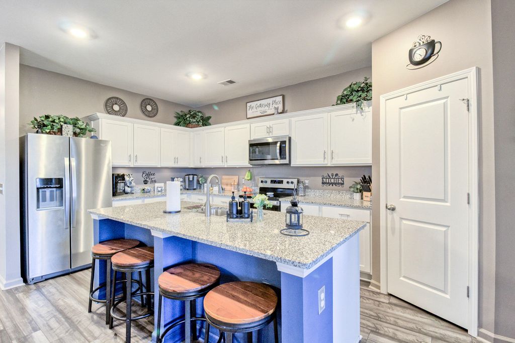 Photo of 464 Pender Woods Drive, Summerville, SC 29486 (MLS # 26006349)