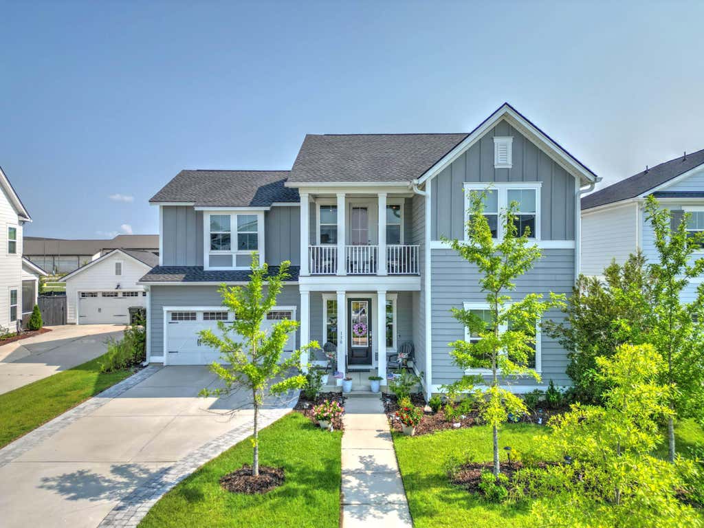 Photo of 130 Medford Street, Summerville, SC 29486 (MLS # 26021807)