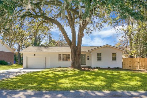 5259 Hartford Circle North Charleston SC 29405