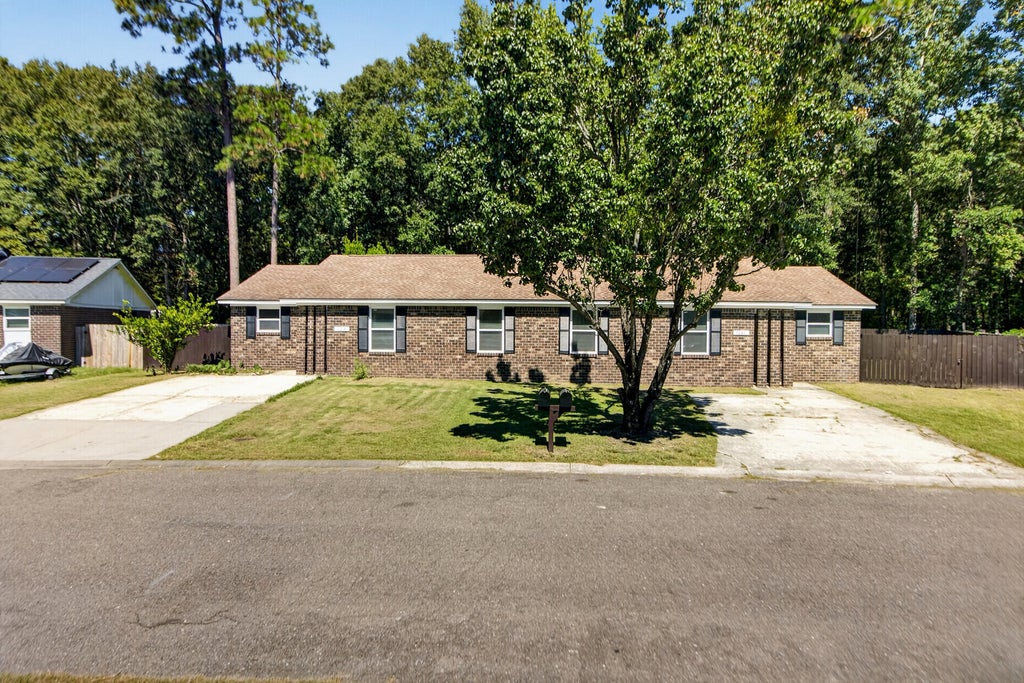 Photo of 123 Woodduck Drive #A &amp; B, Summerville, SC 29483 (MLS # 26027373)