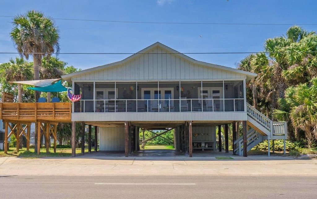 Photo of 111 Palmetto Boulevard, Edisto Beach, SC 29438 (MLS # 26015773)