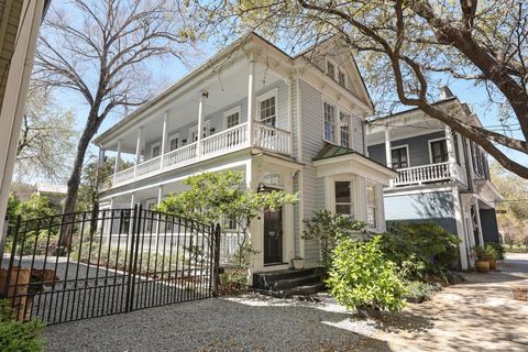 Photo of 99 Logan Street, Charleston, SC 29401 (MLS # 25023701)