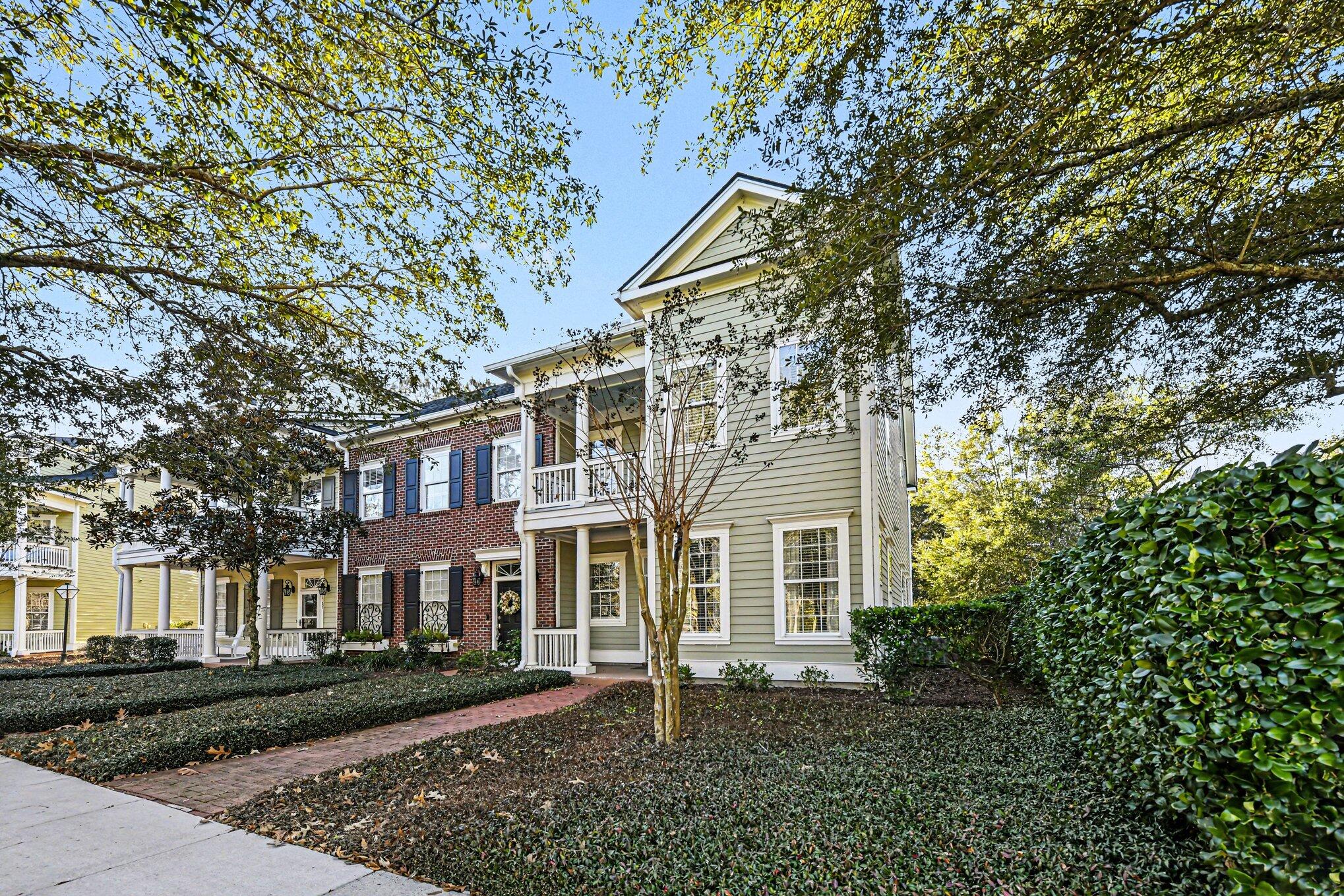 1791 Tennyson Row 11