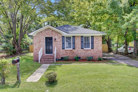 A home in North Charleston