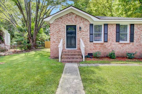 A home in North Charleston