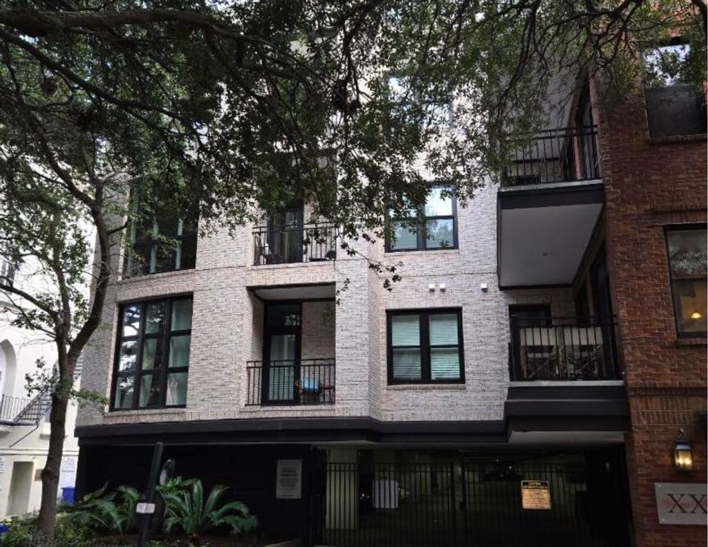 Photo of 21 George Street #111, Charleston, SC 29401 (MLS # 25027103)