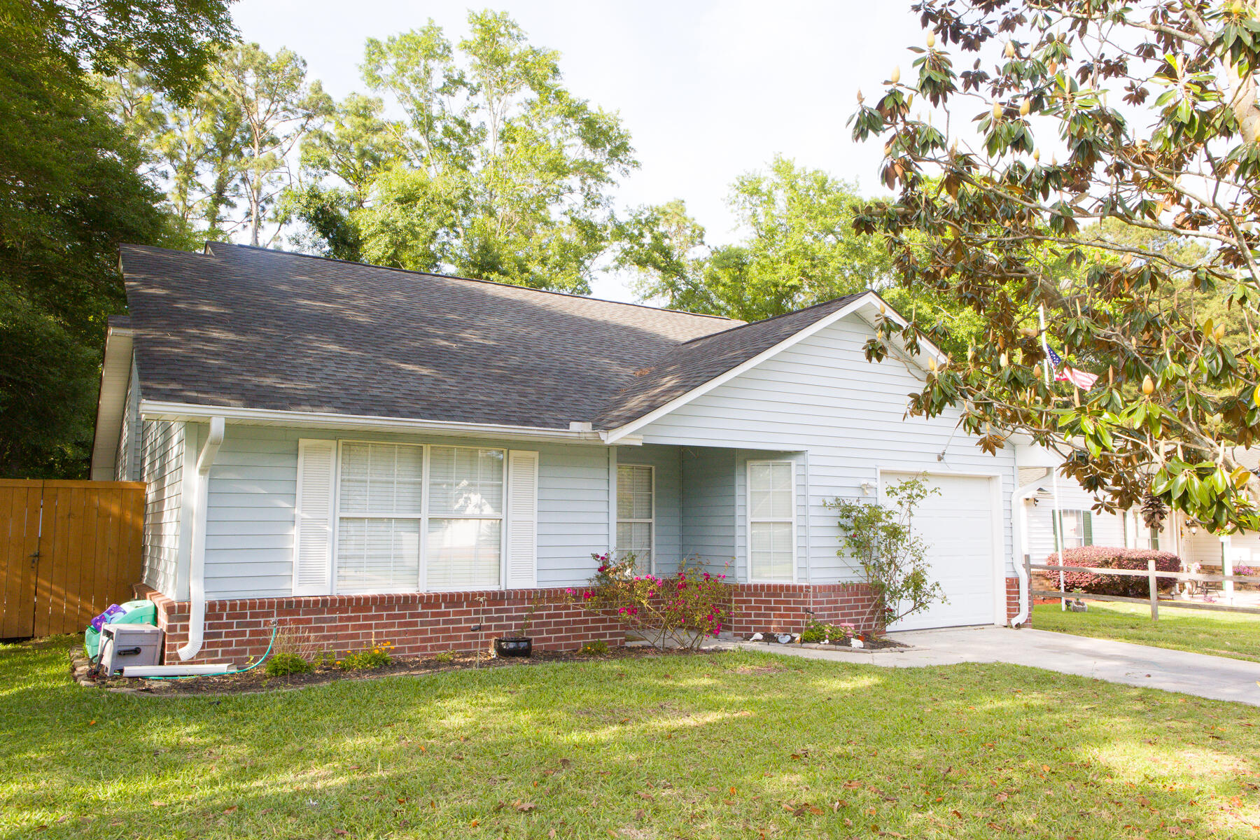 124 Paddock Way