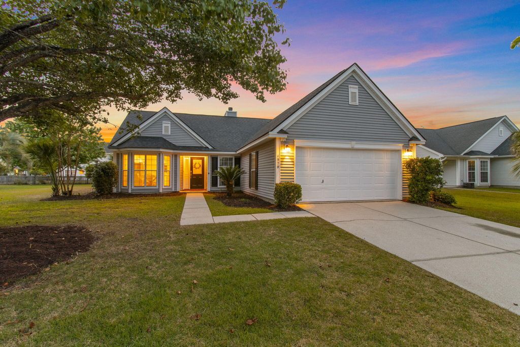 Photo of 1570 Sweet Myrtle Circle, Mount Pleasant, SC 29466 (MLS # 26012561)