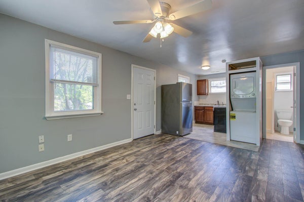 1833 ORANGEBURG ST APT B, NORTH CHARLESTON, SC 29405 - Image 821991c19de5a0c1e64effd156e08a00/2319703140