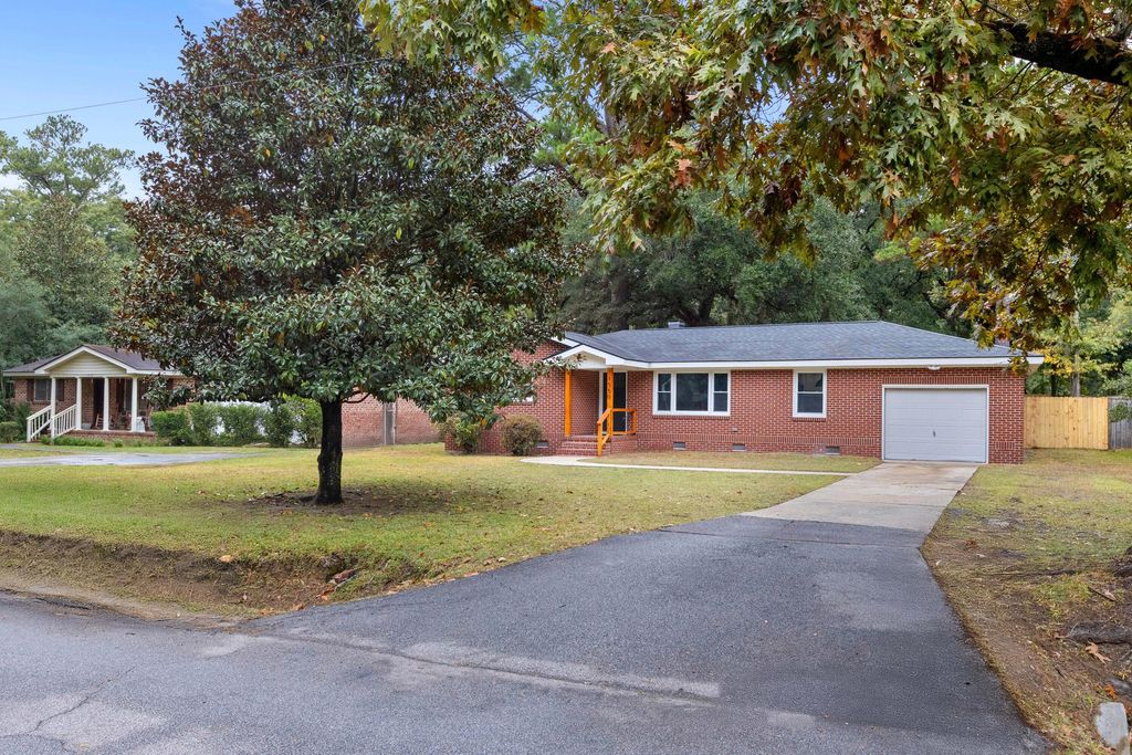 Photo of 1550 Salisbury Street, Charleston, SC 29407 (MLS # 25029135)