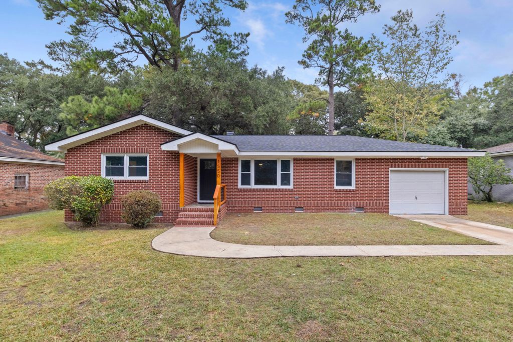 Photo of 1550 Salisbury Street, Charleston, SC 29407 (MLS # 25029135)