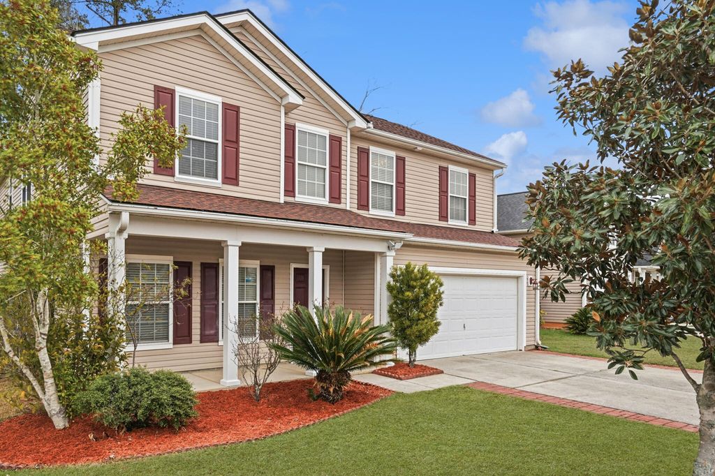 Photo of 209 Goldfinch Lane, Summerville, SC 29485 (MLS # 26005613)