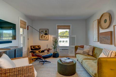 2057 Middle Street 11 Sullivans Island SC 29482