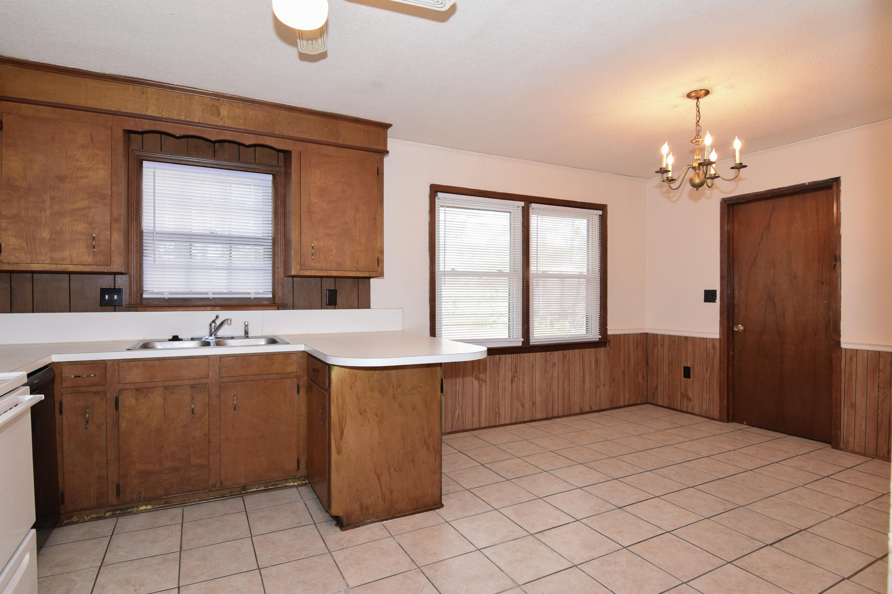 4552 Garwood Drive
