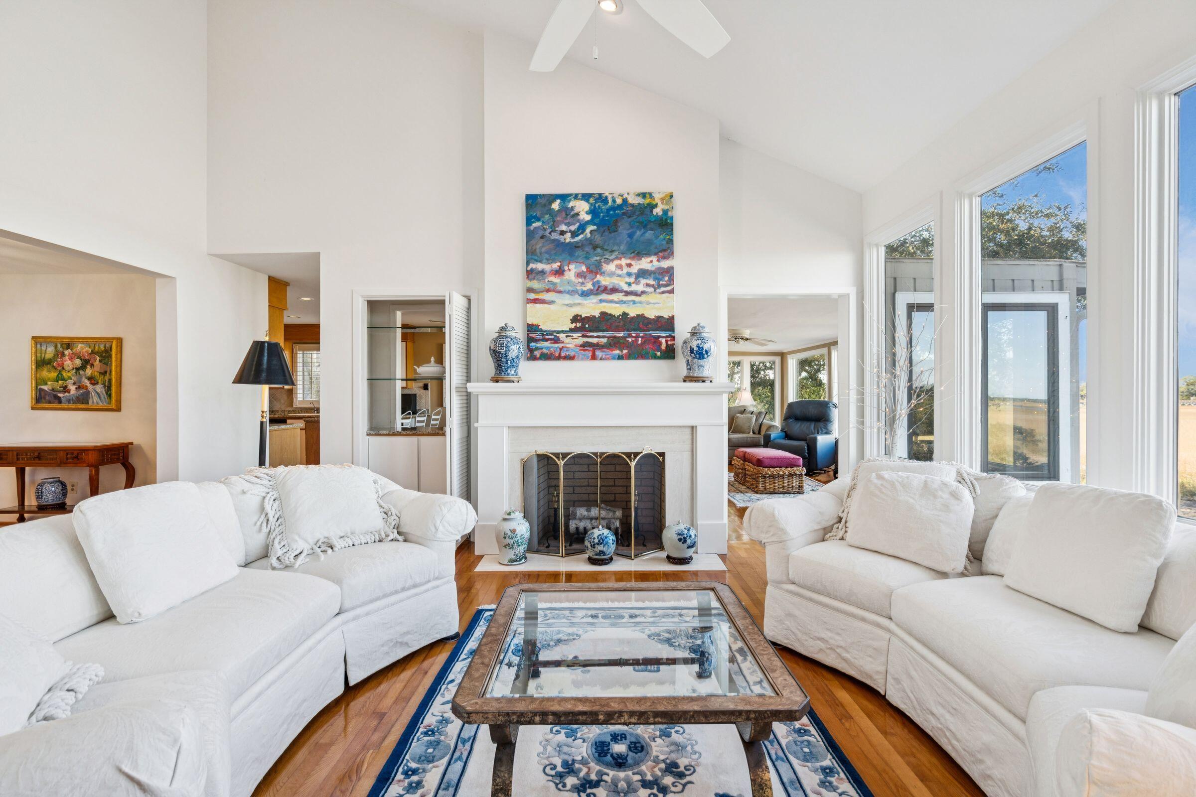 10 Waterway Island Drive