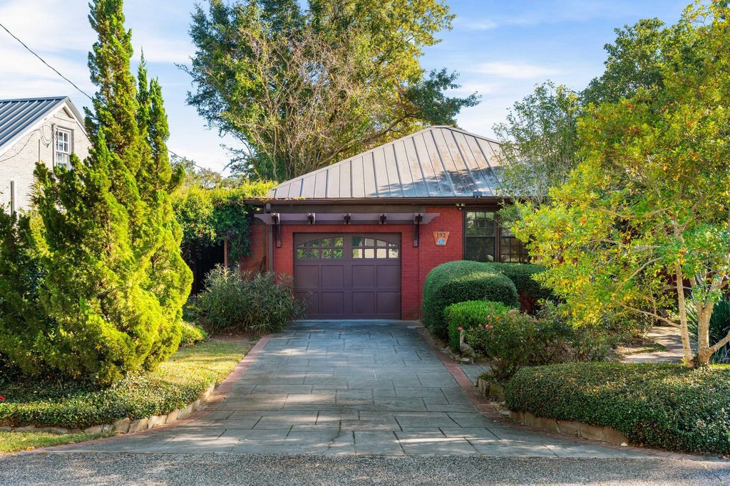 Photo of 132 Chadwick Drive, Charleston, SC 29407 (MLS # 25030411)