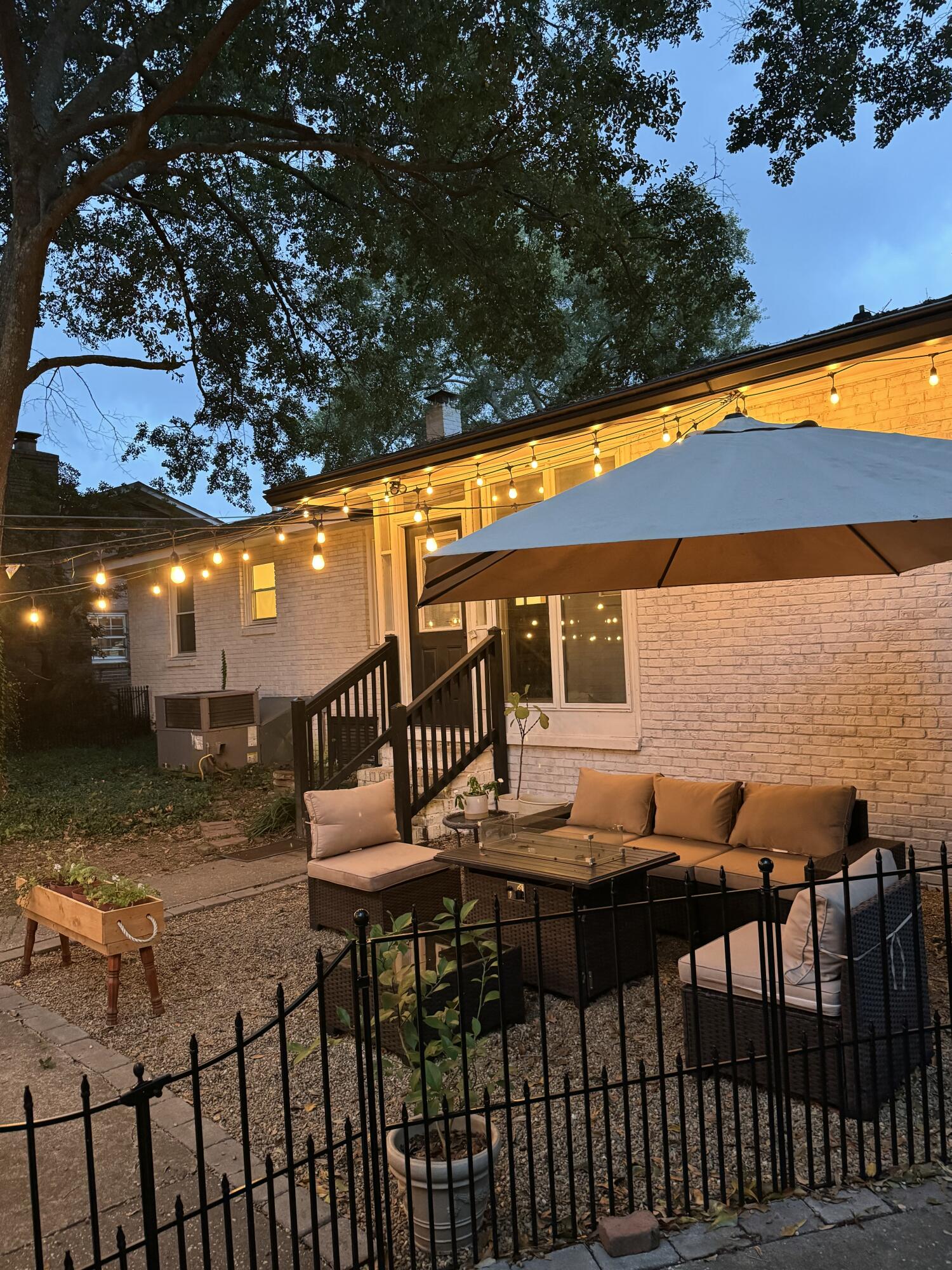 5109 Victoria Avenue