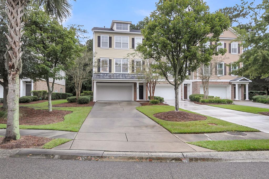 Photo of 129 Palm Cove Way, Mount Pleasant, SC 29466 (MLS # 25027827)