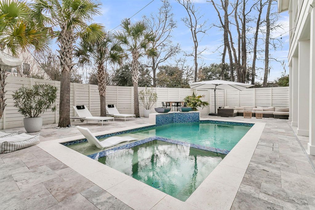 Photo of 1100 Poplar Tree Drive, Mount Pleasant, SC 29464 (MLS # 26004498)