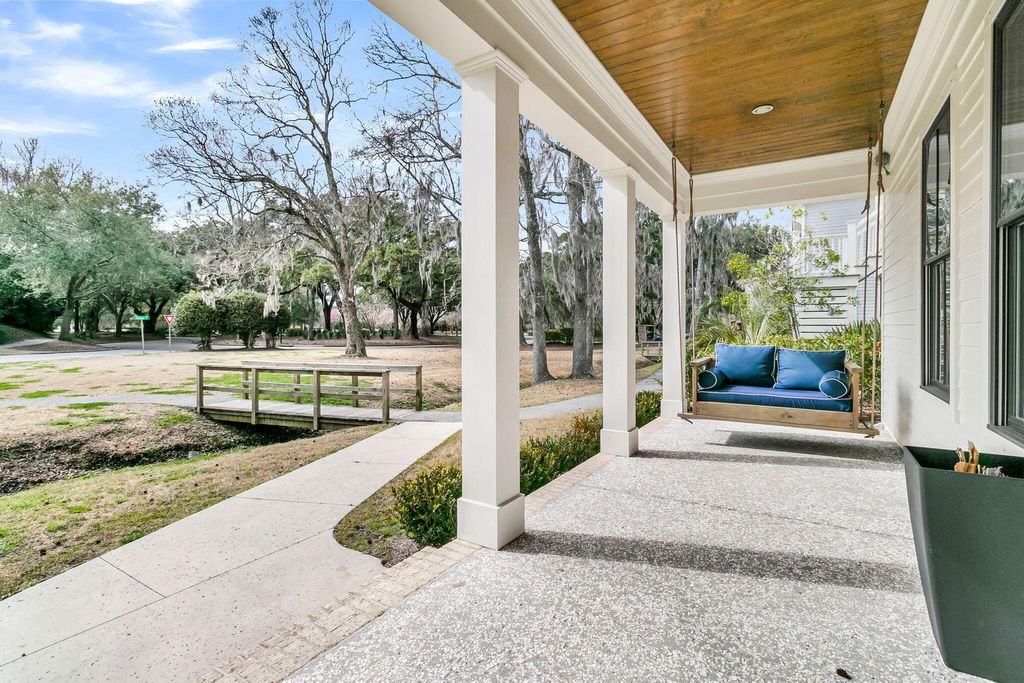 Photo of 1100 Poplar Tree Drive, Mount Pleasant, SC 29464 (MLS # 26004498)