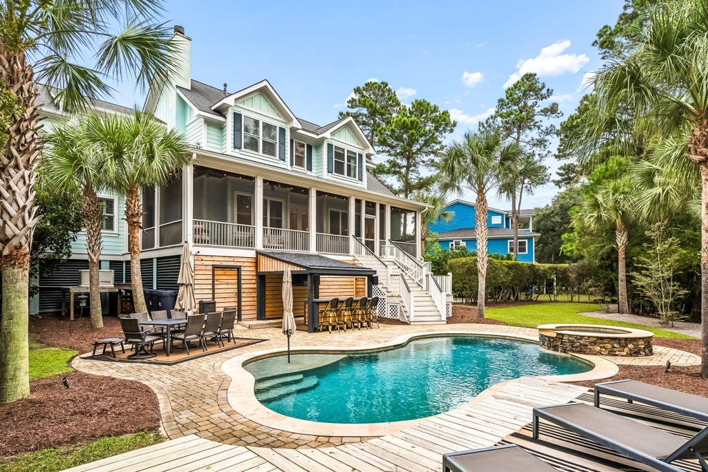 Photo of 3012 Intracoastal View Drive, Mount Pleasant, SC 29466 (MLS # 26028411)