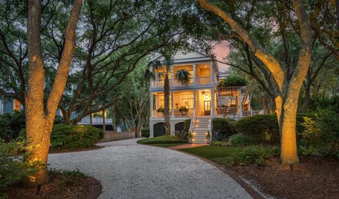 Photo of 2863 Jasper Boulevard, Sullivans Island, SC 29482 (MLS # 25005594)