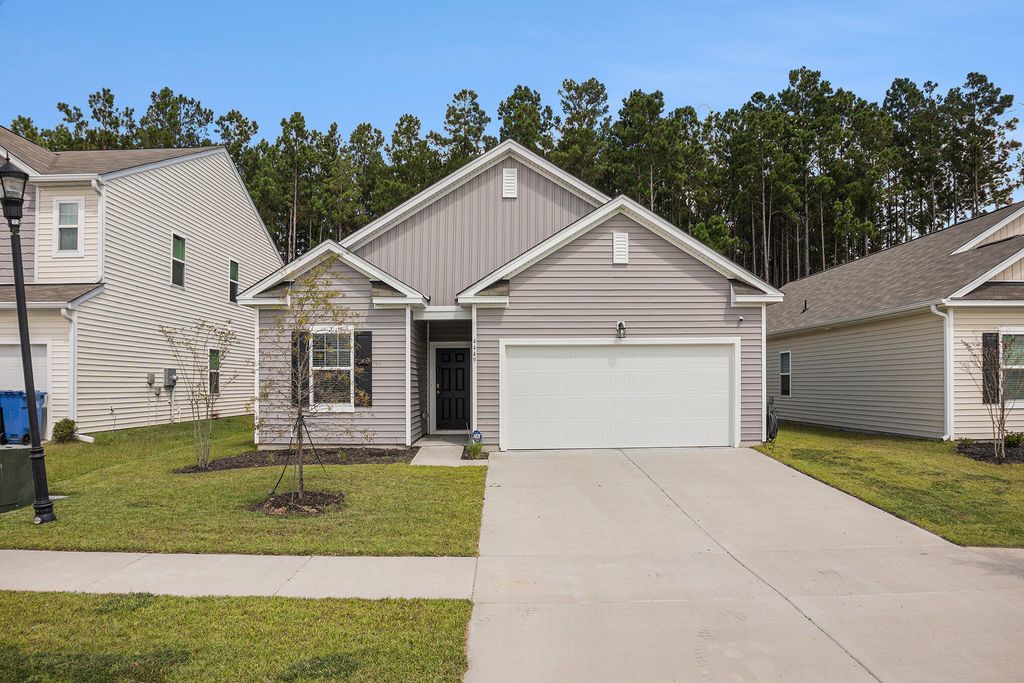 Photo of 4449 Ocean Farm Drive, Summerville, SC 29485 (MLS # 25026502)